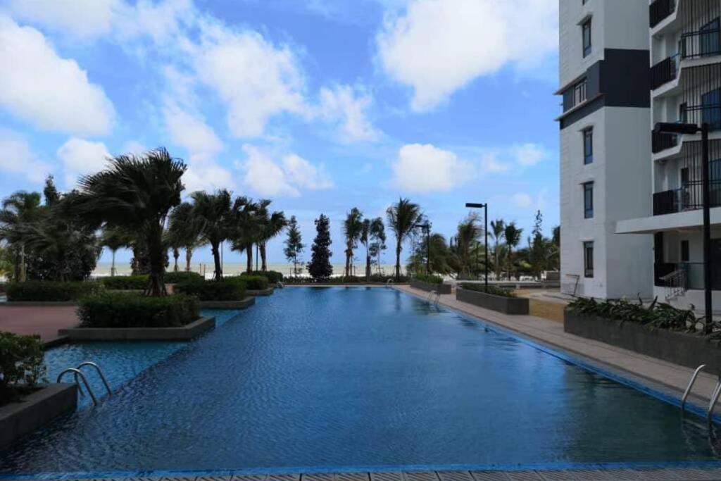 Timurbay Studio Apartment Facing Beautiful Beach 关丹 外观 照片